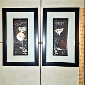 Two Pictures Wall Art Bar Accessories Bar décor / decoration